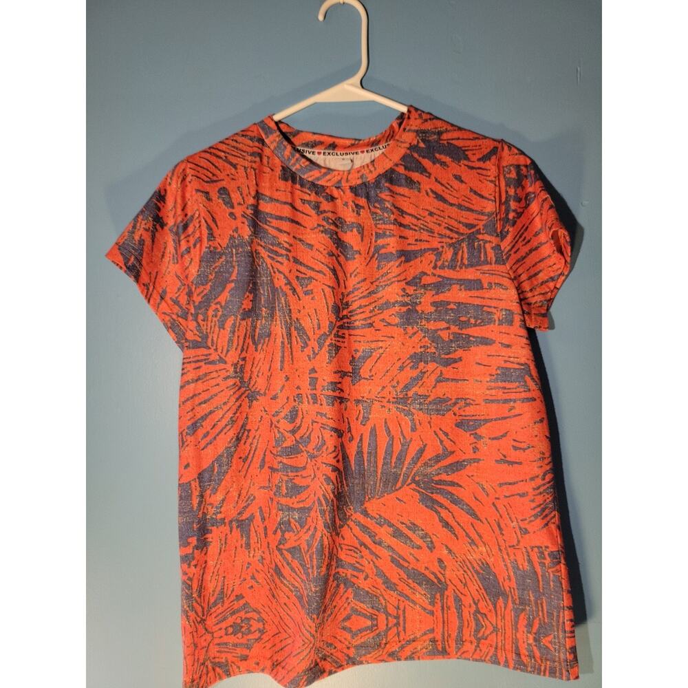 Exclusive Heart Womens Multicolor Red/Blue T-Shirt Size S